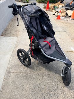 BOB Revolution stroller