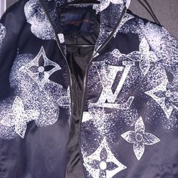 Louis Vuitton

Louis Vuitton Monogram  Hoodie

