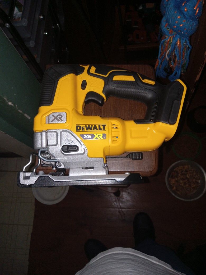 New Dewalt XR Jigsaw Tool Only 