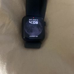 Series 9 Cellular And GPS Apple Watch 