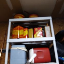 10 Old. Vintage Gas Cans Square. Round. All Sizes.   250. Bucks