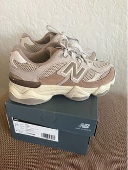 NEW Kids New Balance Size 3