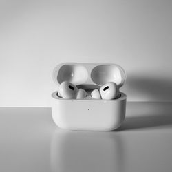 Apple AirPods Pro 2nd Gen
