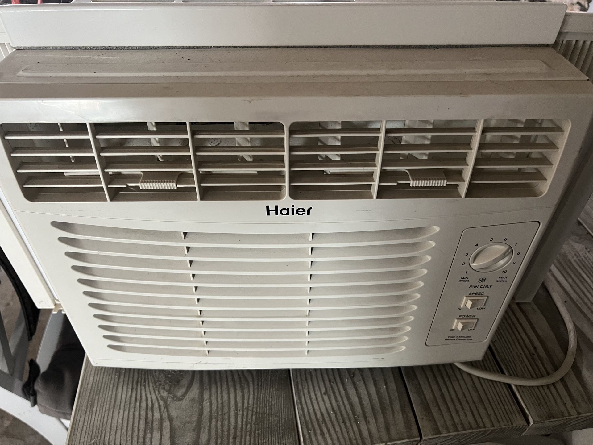Window Air Conditioner