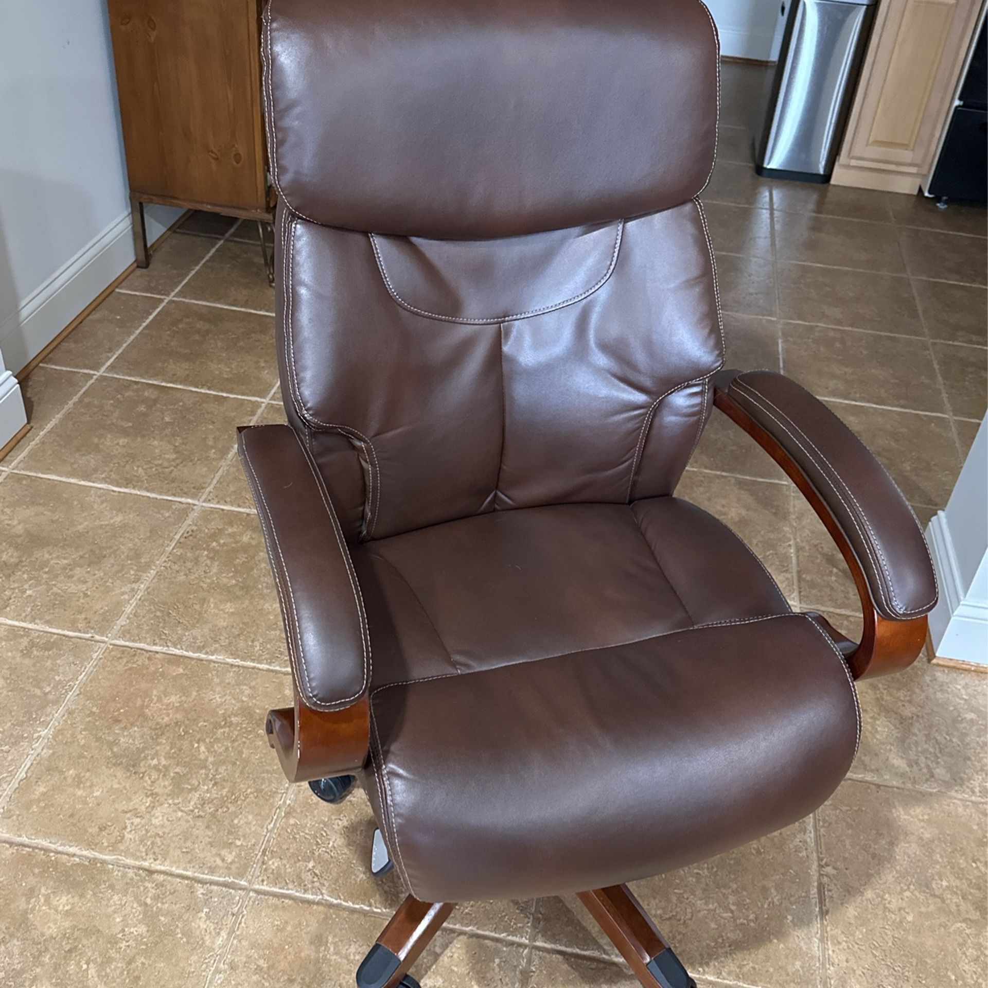 Office chair (LAZ BOY)