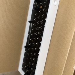 60% Aluminum Mechanical Keyboard Case, and a 60% Tofu Aluminum Plate with Gateron Swithes And Black and White Keycaps. (read Description)
