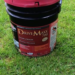 Blacktop Filler & Sealer