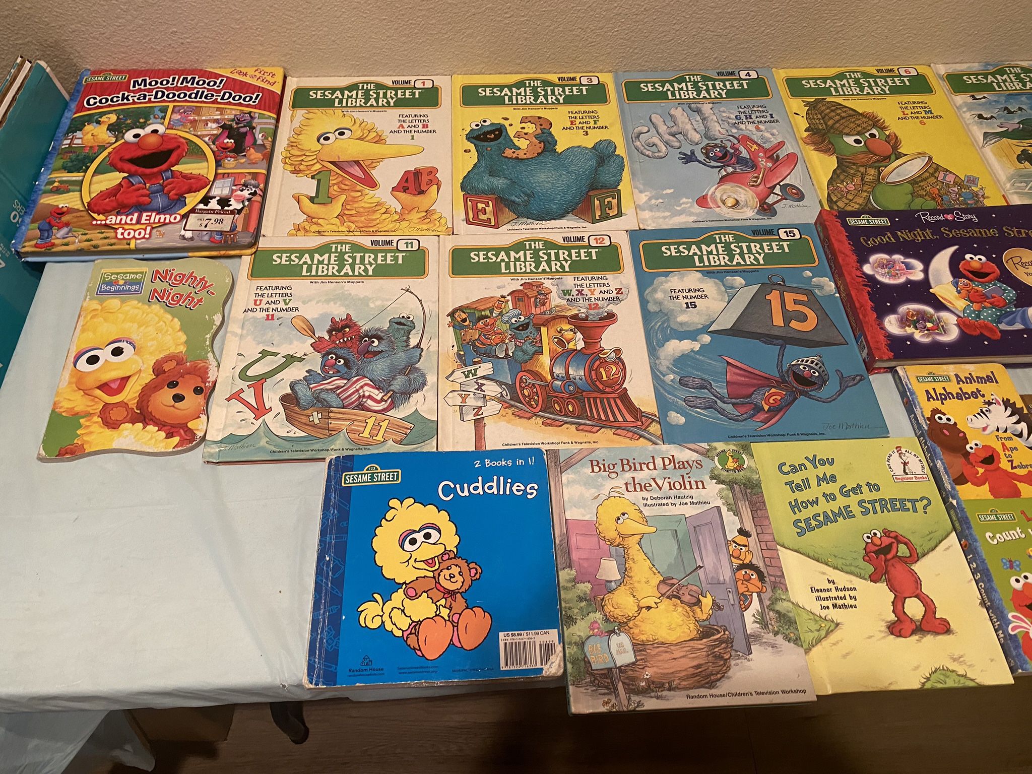 Sesame Street Book Lot Of 25 