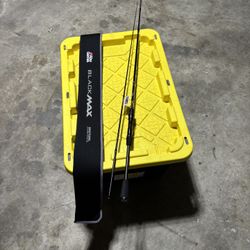 New Abu Garcia Black Max spinning rod ( 7ft)