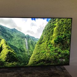 43” Hisense 4K Smart TV 