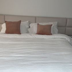 VANT Panels CA King Bed Frame 