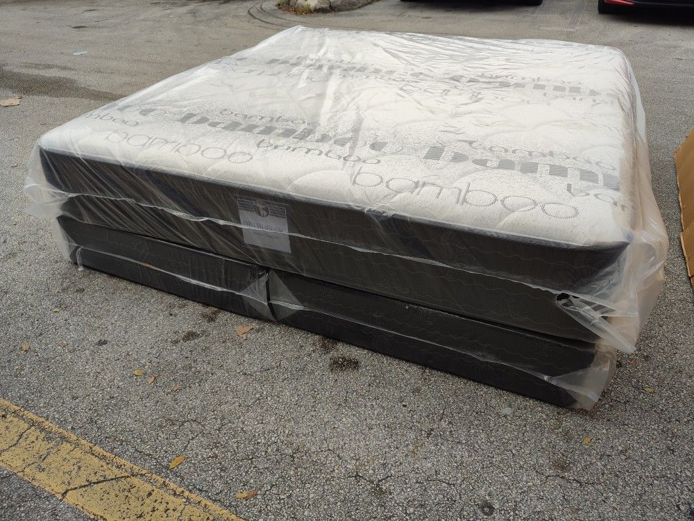NEW MATTRESS KING SIZE PLUSH AND BOX 2pcs 🚚🚚🚚🚚