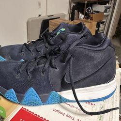 Nike Kyrie 4 Obsidian 