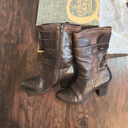 Wm’s Born Brown Boots, Size 7