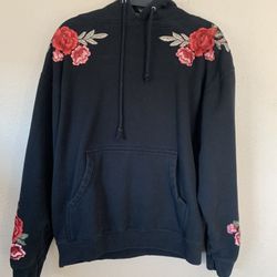 Black Hoodie With Embroidered Flowers 