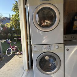 Amana Washer + Dryer 