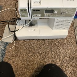 Brother SQ9185 Computerized Sewing Machine