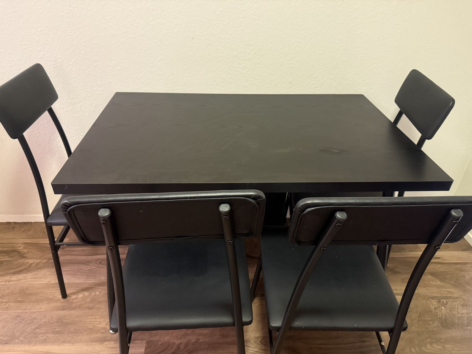 ✨Dining Table For Four✨