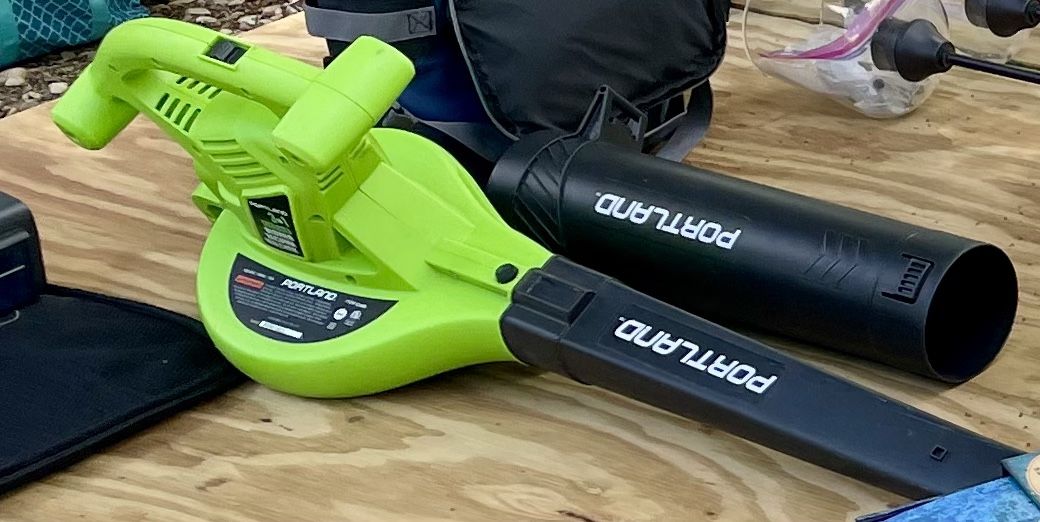 Portland Plug In Electric Leaf Blower - Like New Condition