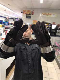 Stainless gloves