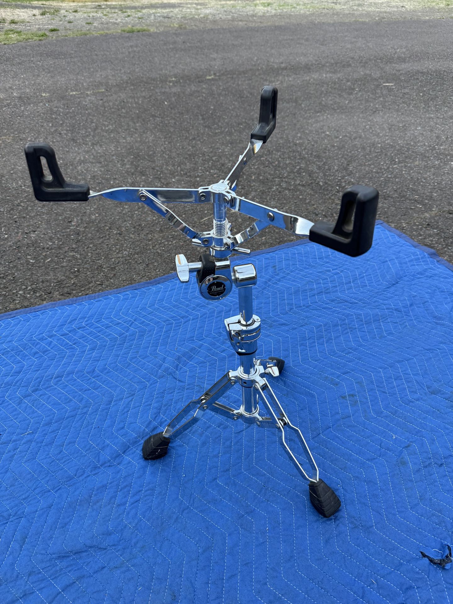 Pearl 1000 Series Gyro Lock System Snare Drum Stand