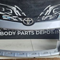 Toyota Corolla Se Front Bumper Oem