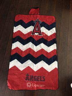 Anaheim Angels picnic blanket, reusable bag and BRAND NEW TOTE COOLER BAG