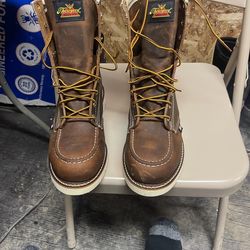Brand new size 8 mens Boots