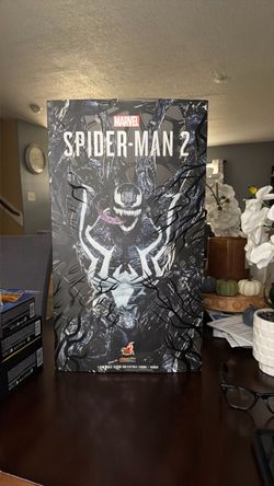 Hot Toys Marvel Spider-Man 2 Venom Figure
