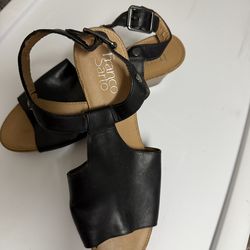 Dressing  shoes size 8