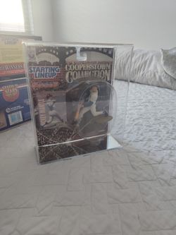 1997 Starting Lineup Cooperstown Collection Mickey Mantle Action Figure