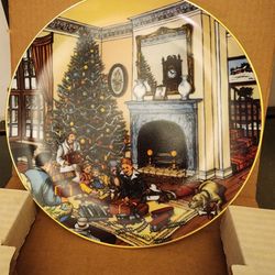 Collectable Christmas Plate W/Frame 