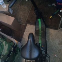 Go power Scooter For Parts Missing Battery And Throttle 