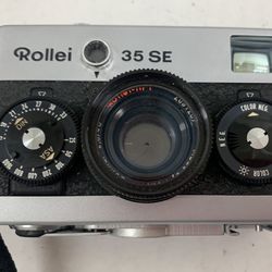 Rollei ExcRollei 35SE 40mm f/2.8 Sonnar 35mm Film Camera, Case & Strap