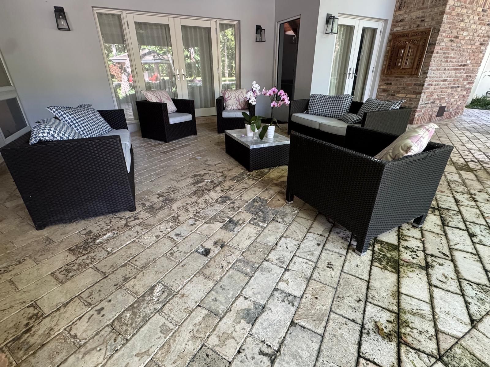 Set Of 5 Outdoors Rattan Couches w/ Pillows And Coffee Table