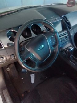Ford Taurus show