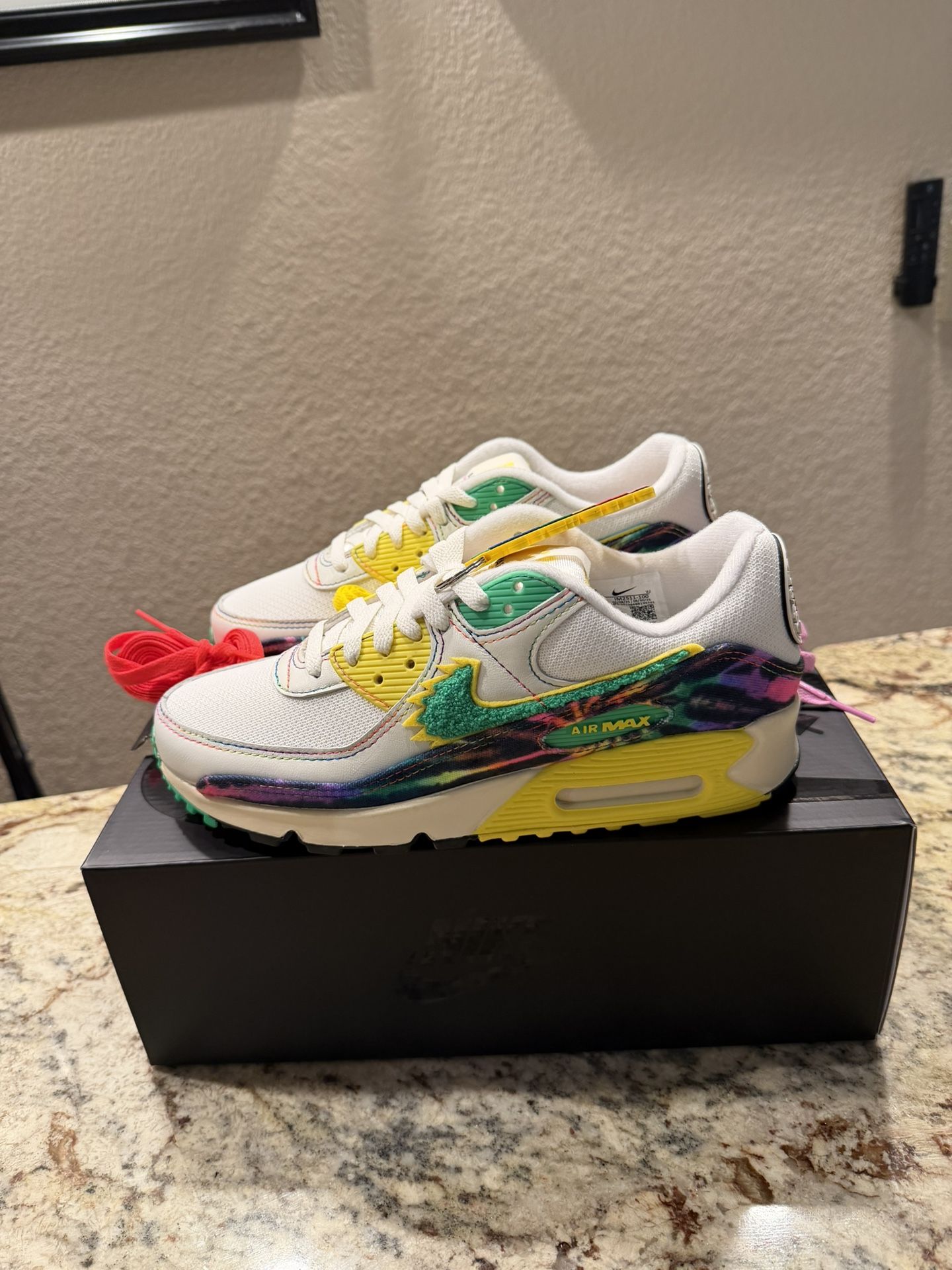 Nike Air Max 90 Grateful Dead University of Oregon IM2511-100 Men’s Size 11 Brand New