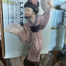 Lladro porcelain figurine titled "Madame Butterfly"