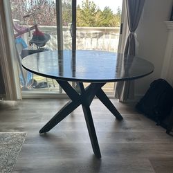 Round Table Pick Up Need It Gone