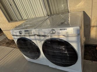 Samsung washer and dryer (gas)