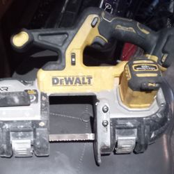DeWalt 20V MAX XR cordless band saw