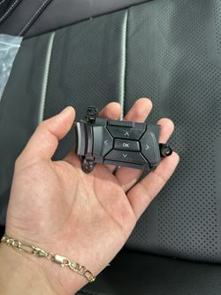 2020 Mustang steering wheel buttons