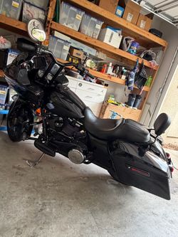 2021 road glide special 16,000$