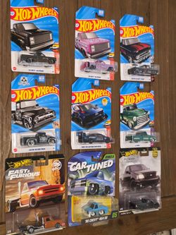Hot Wheels Die-Cast Car Lot of 9