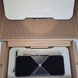 (LIKE NEW) NVIDIA RTX 5080 Founders Edition
