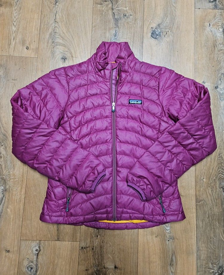 Patagonia Down Sweater Women XS/S Jacket Full Zip Goose Down Puffer Purple Quilted 