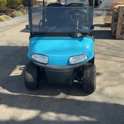 2019 EZGO RXV