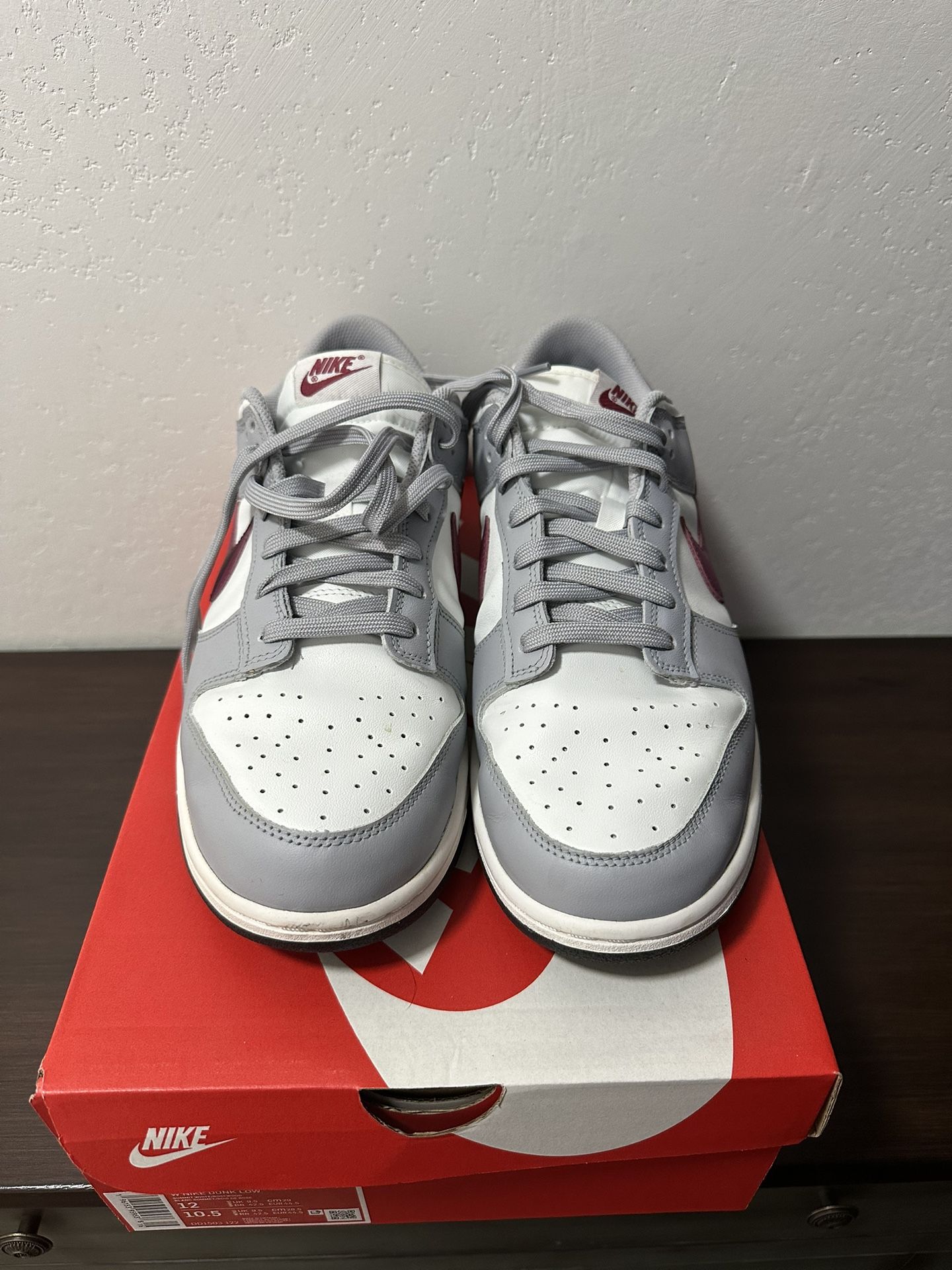 Nike Dunks Size 10.5