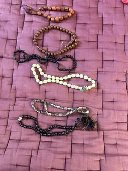 Lot Of Vintage Rosaries.
