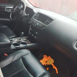 2013 Nissan Pathfinder Platinum 